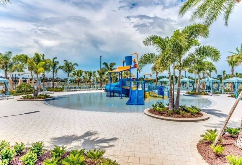 Exquisite 9bed 6.5ba Villa