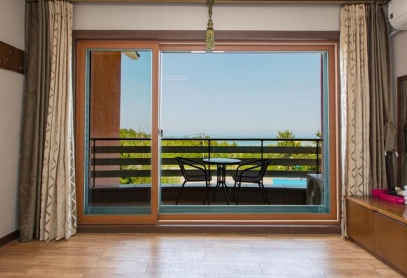 Goseong Orient Pension