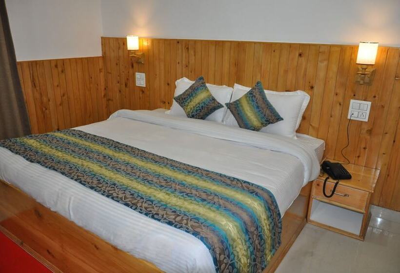 فندق Aman Palace Kasol