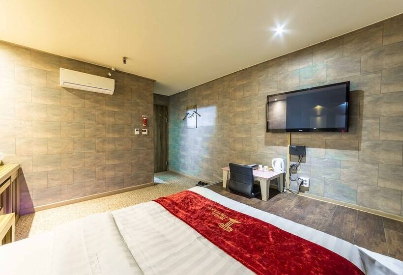 هتل Anshan Jungang Station Chocolate