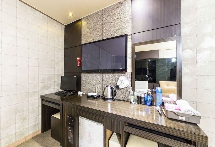 هتل Anshan Jungang Station Chocolate