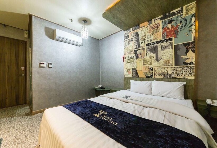 هتل Anshan Jungang Station Chocolate