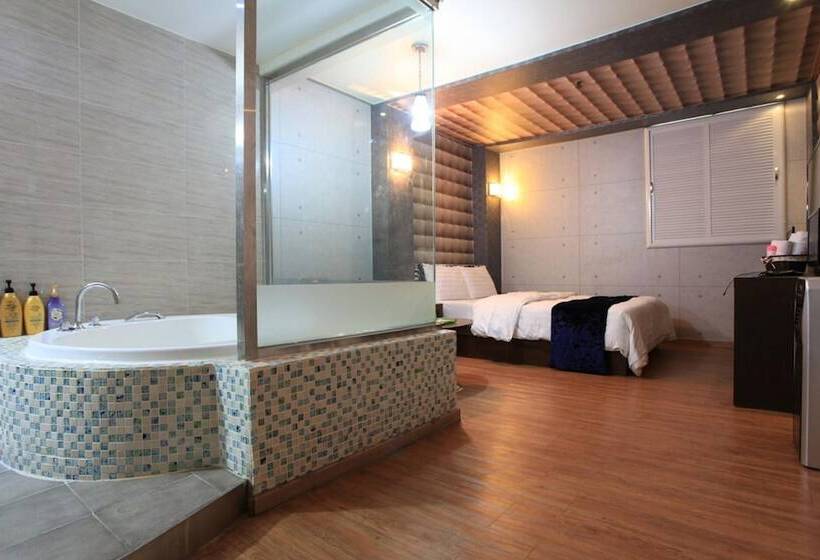 هتل Anshan Jungang Station Chocolate