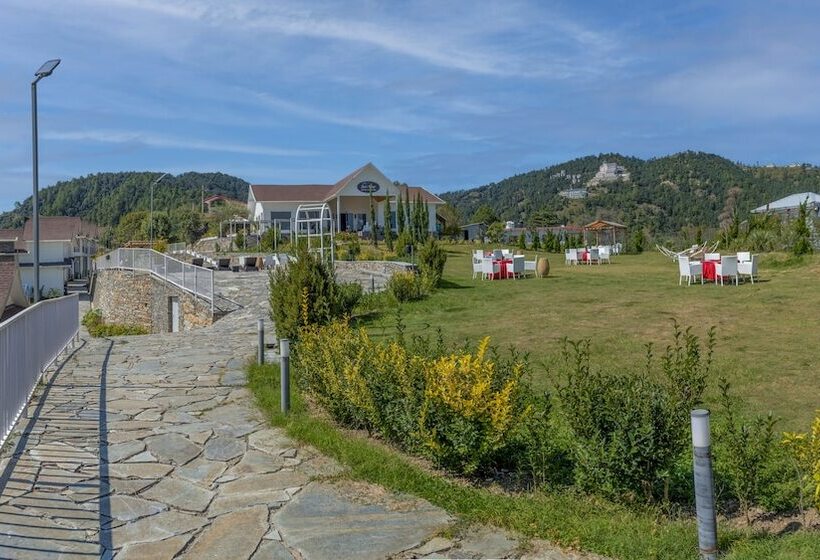 هتل Chails Hamlet