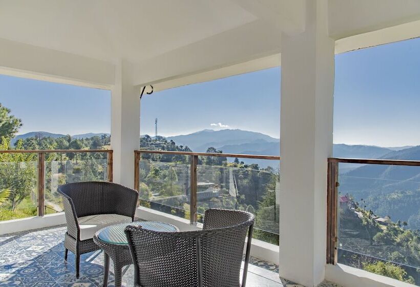 هتل Chails Hamlet