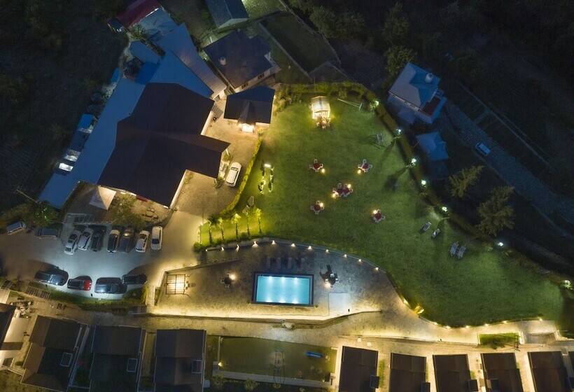 هتل Chails Hamlet