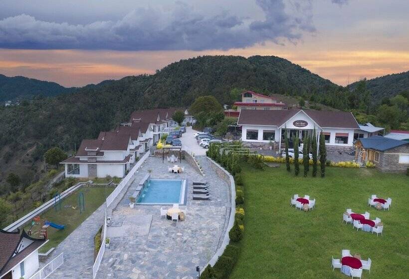 هتل Chails Hamlet