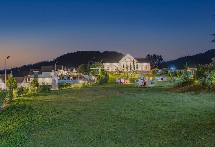 هتل Chails Hamlet