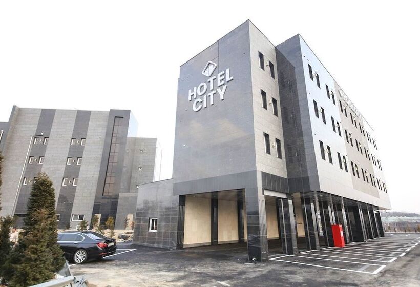 Отель City