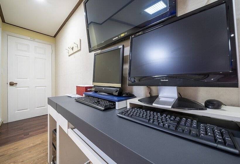 Hotel Geumjeong Cube