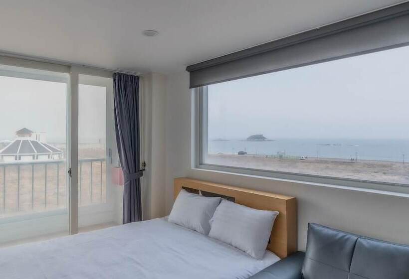 فندق Goseong Sunshine Beach Pension