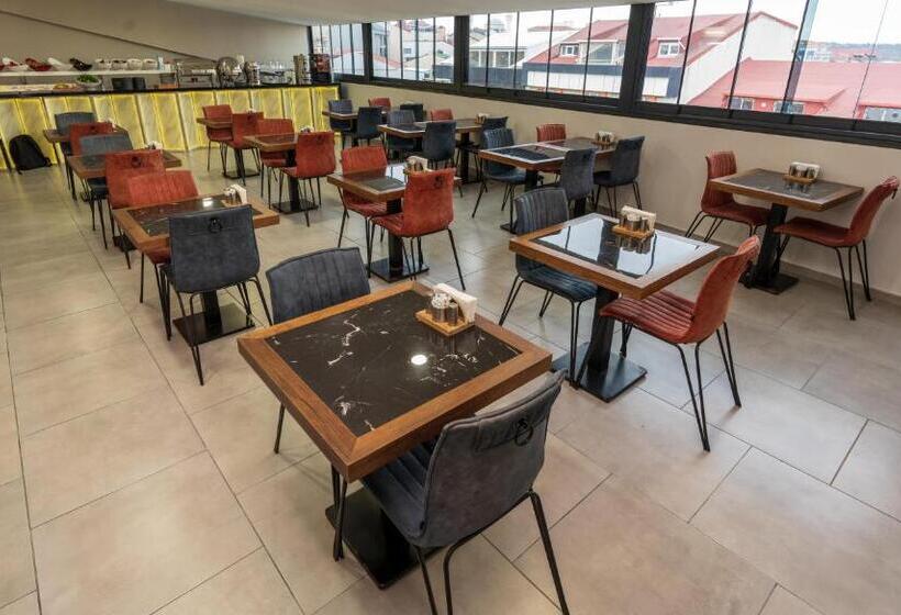 Отель Istanbul Airport Express