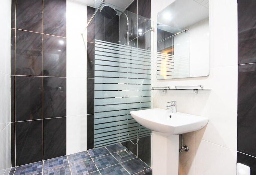 ホテル Naju Grand