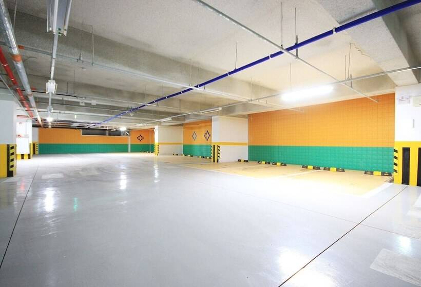 ホテル Naju Grand