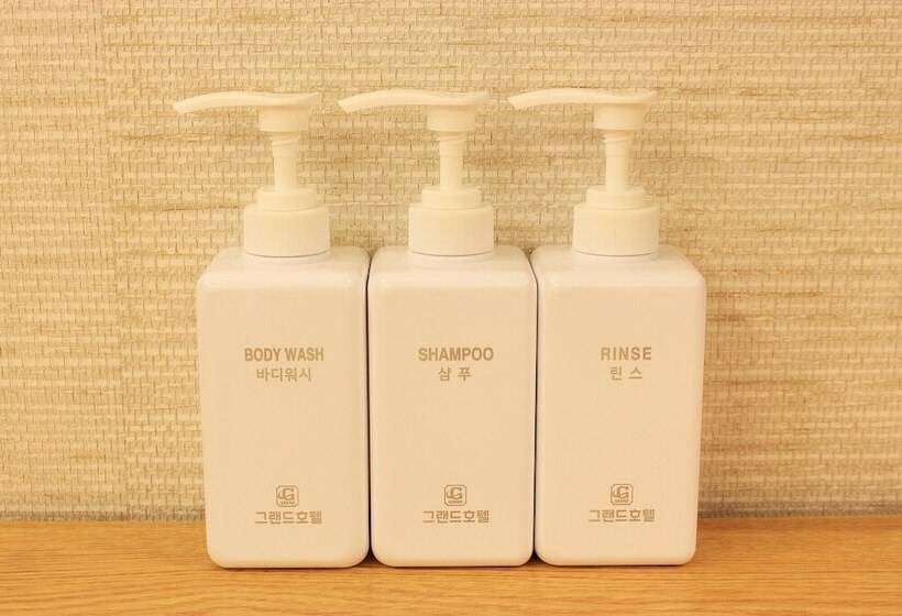 ホテル Naju Grand