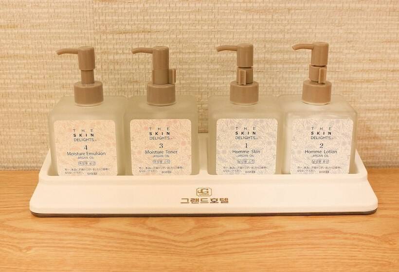 ホテル Naju Grand