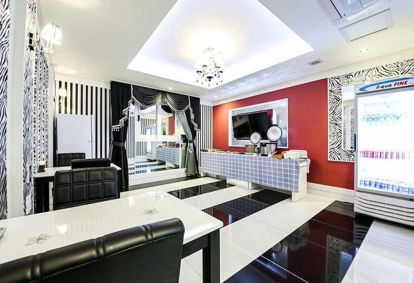 בית מלון כפרי Gentleman