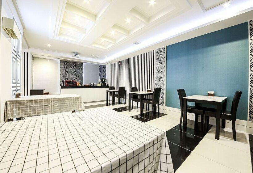 בית מלון כפרי Gentleman