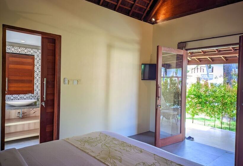 Отель The Club Villas Lombok