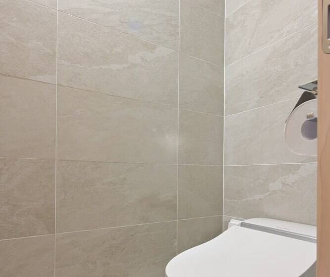 Отель West Of Canaan