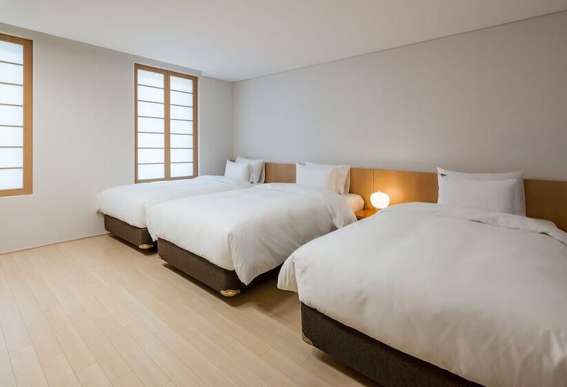 Отель West Of Canaan