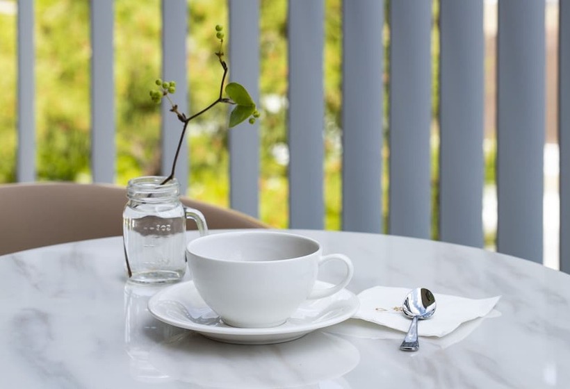 Отель West Of Canaan