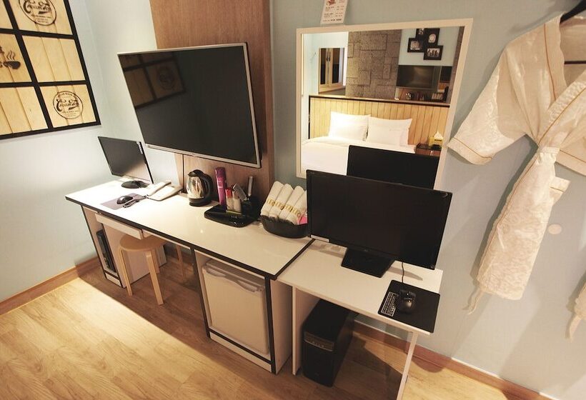 מוטל Anshan Pinocchio