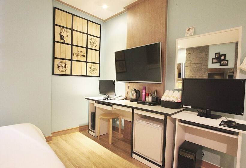 מוטל Anshan Pinocchio