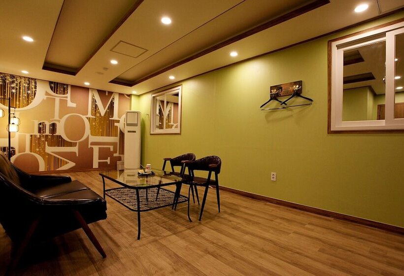 מוטל Anshan Pinocchio