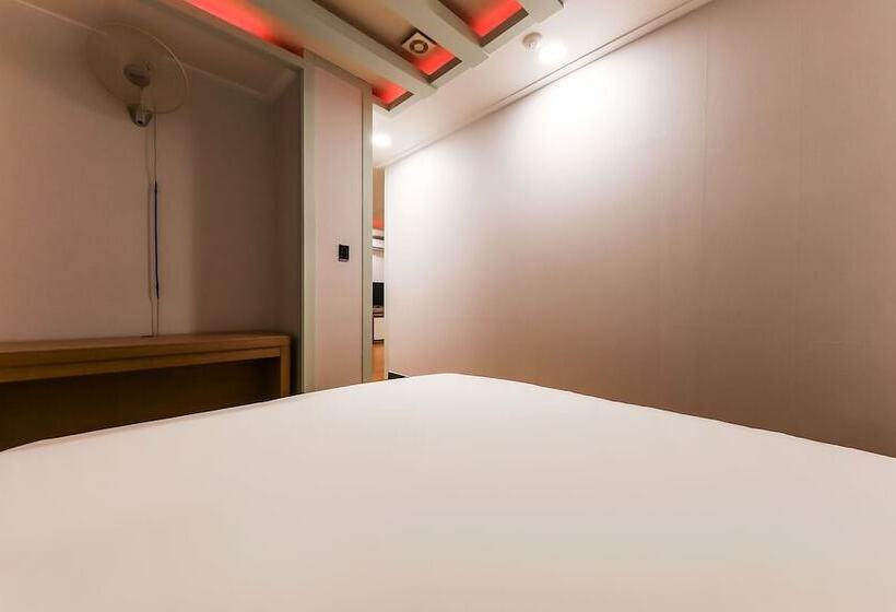 モーテル Boryeong Sinboryeong Biztown