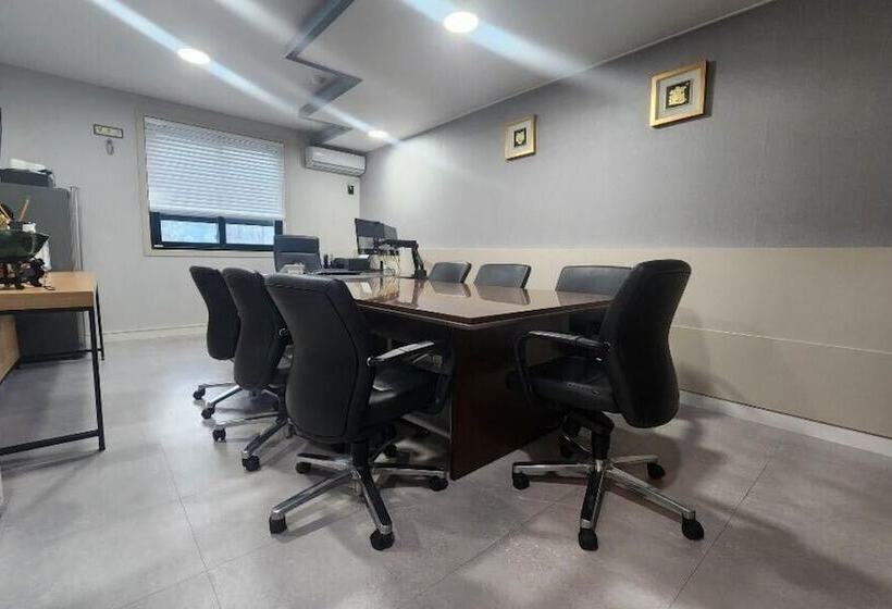 モーテル Boryeong Sinboryeong Biztown