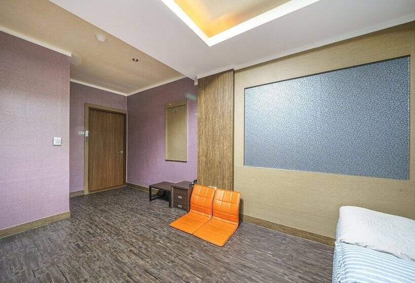 汽车旅馆  Buan Piano