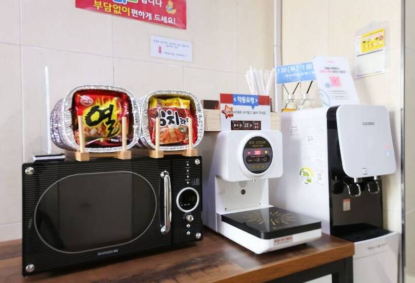 汽车旅馆  Buan Piano