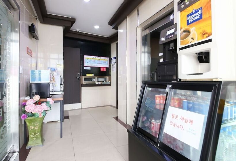 汽车旅馆  Buan Piano