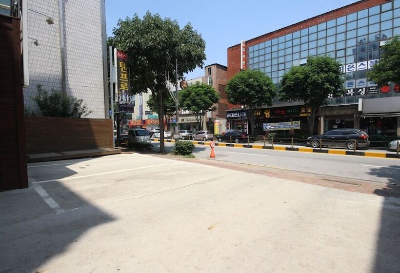 モーテル Buan Piano