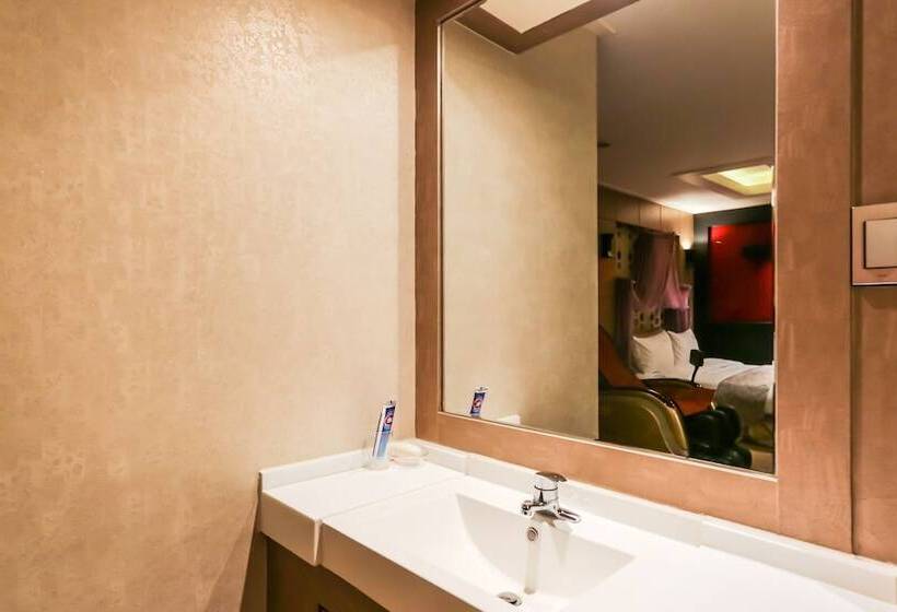 فندق على الطريق Cheonan F2