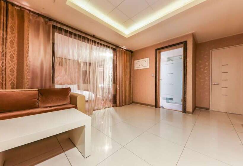 فندق على الطريق Cheonan F2