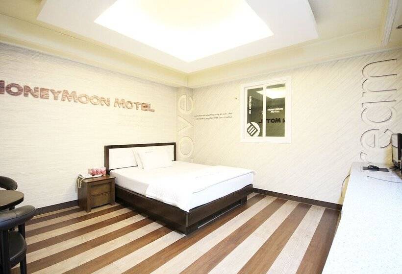 모텔 Daegu Dongseong Ro Honeymoon