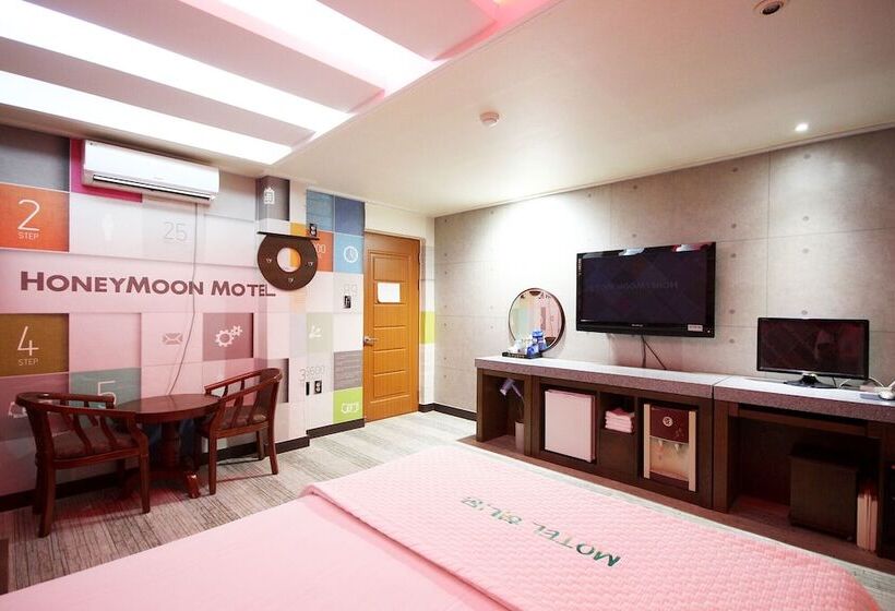 Мотель Daegu Dongseong Ro Honeymoon