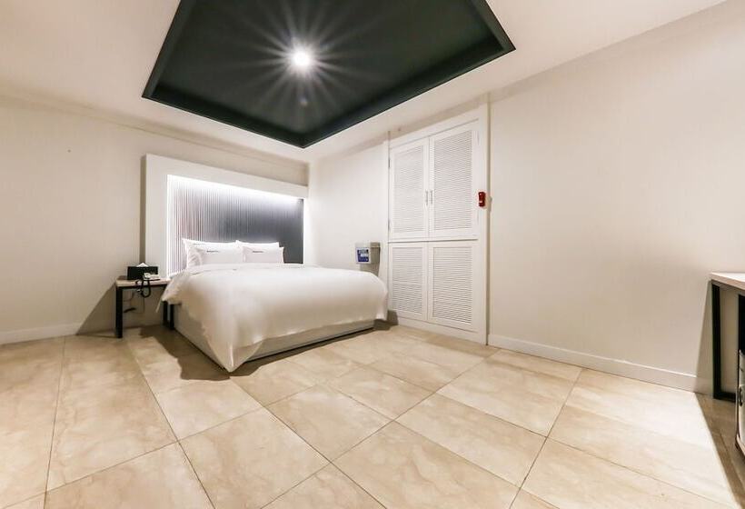 מוטל Daejeon Jungri Capella