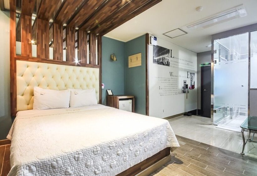 فندق على الطريق Gwangyang Haru