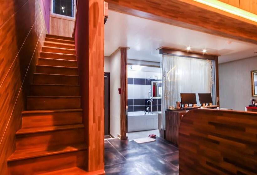 فندق على الطريق Gwangyang Haru