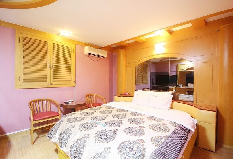 Мотель Iksan N Parktel