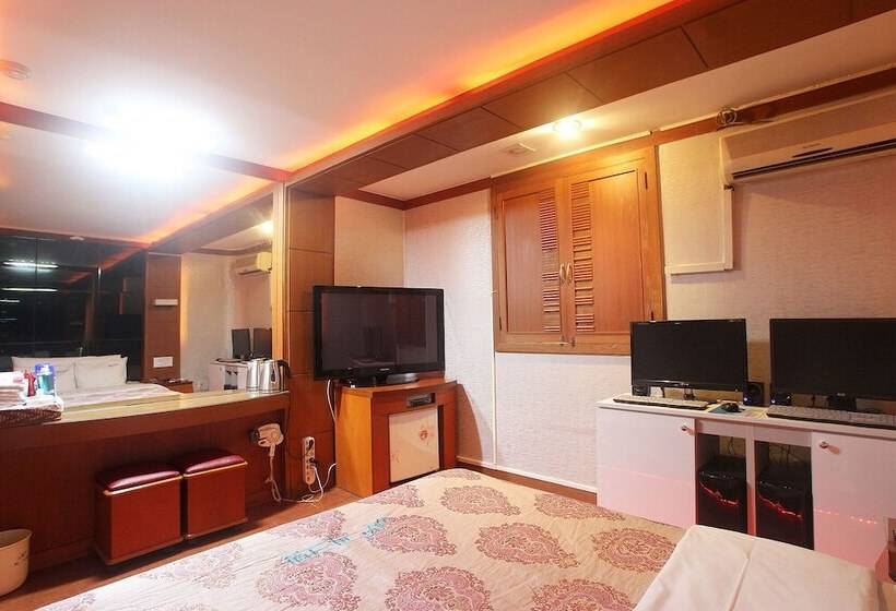 Мотель Iksan N Parktel