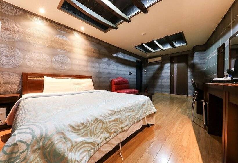 モーテル Jincheon Palace