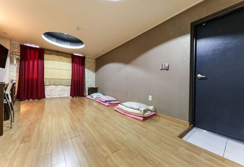 モーテル Jincheon Palace