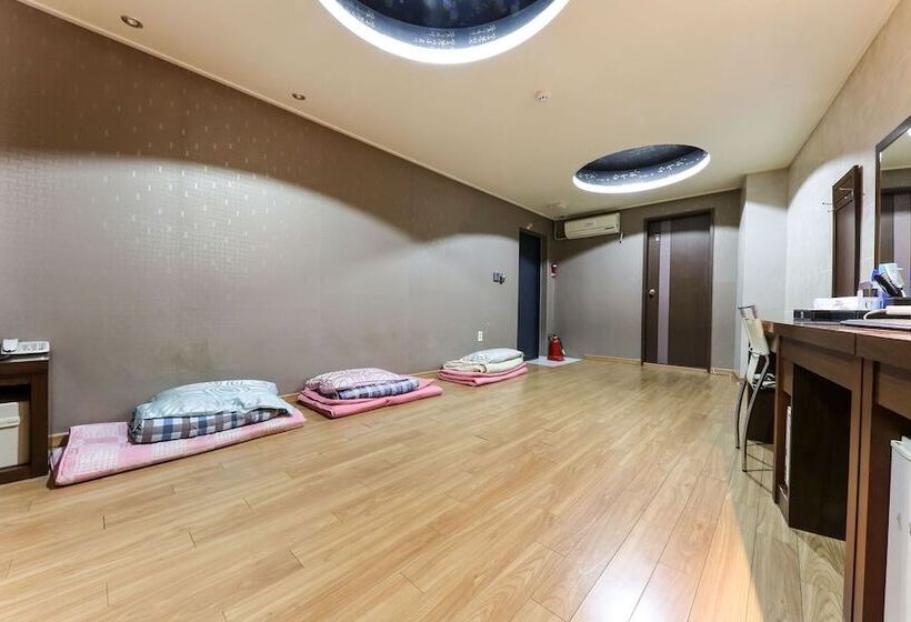 モーテル Jincheon Palace