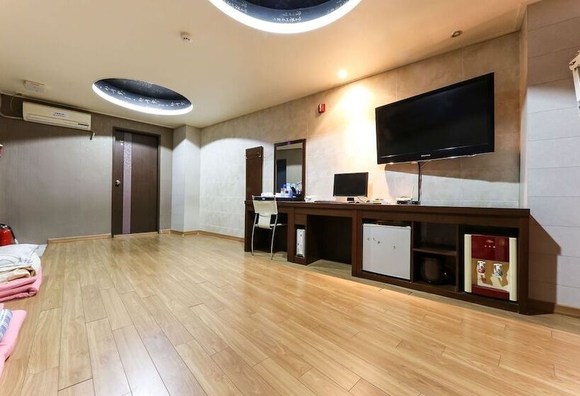 モーテル Jincheon Palace