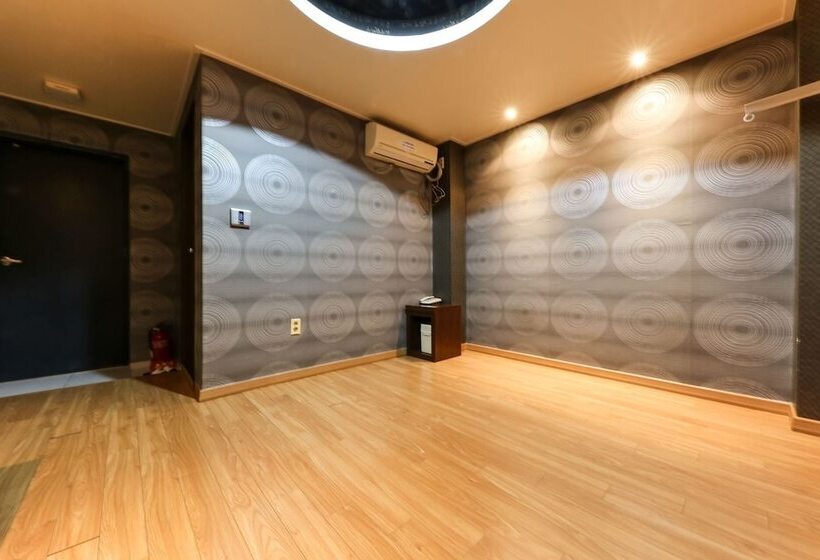 モーテル Jincheon Palace