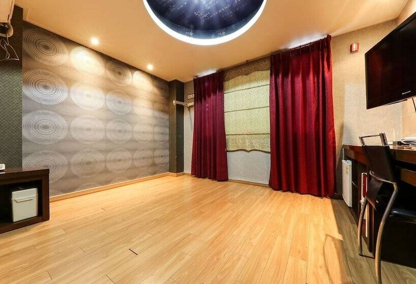 モーテル Jincheon Palace